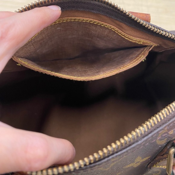 ✨SOLD✨AUTHENTIC LV SPEEDY 25 MONOGRAM✨ - Picture 10 of 13